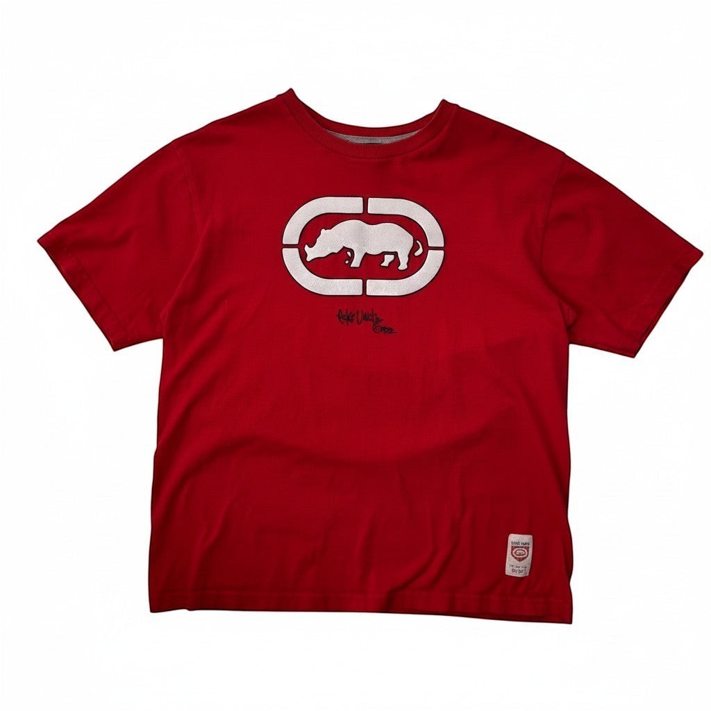 Digg It Thrift & Vintage red Ecko Unltd. graphic tee with rhino logo. Fits like a small.