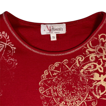 Digg It Thrift & Vintage red Affinités Armand t-shirt featuring a beige mandala print and round neckline