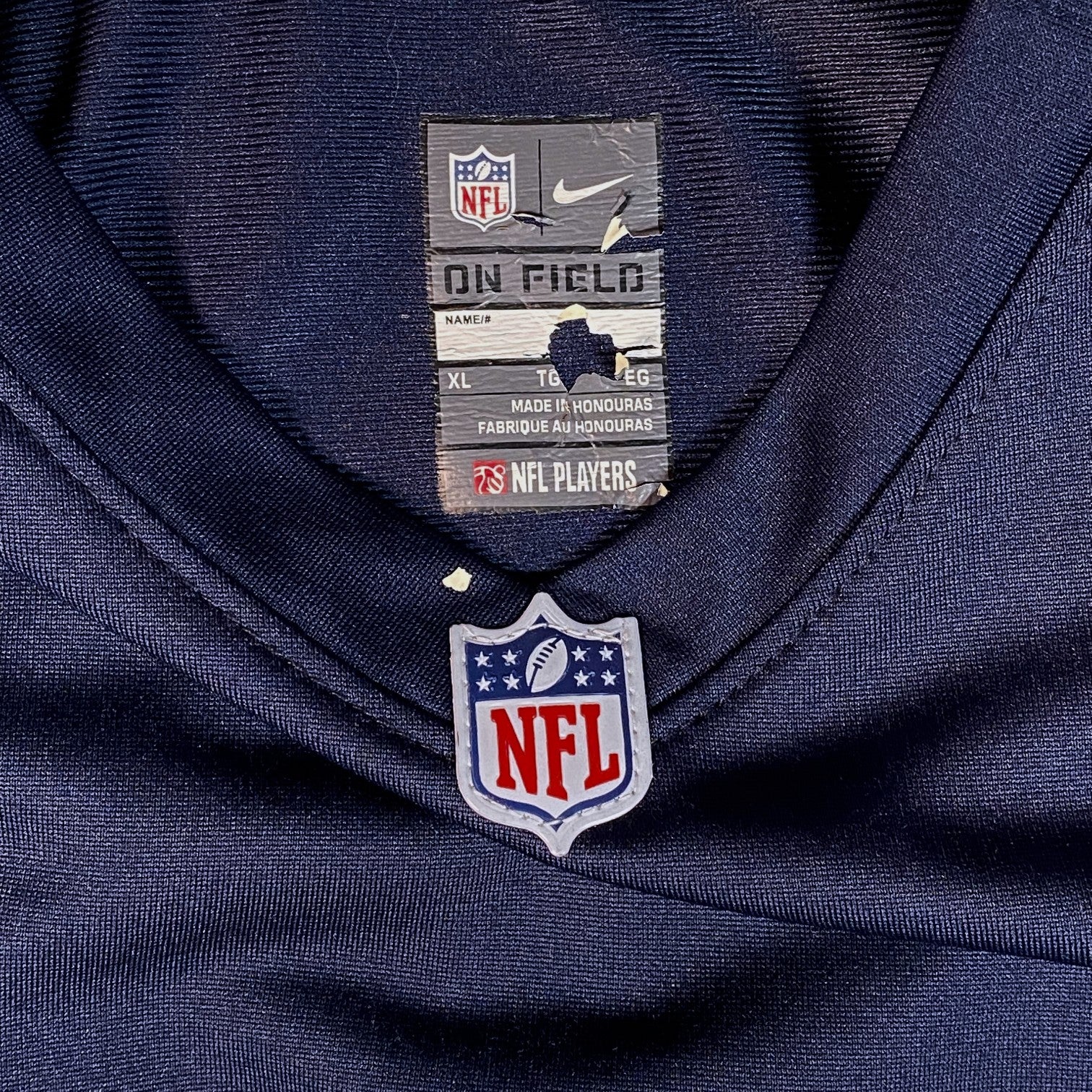 Digg It Thrift & Vintage navy blue Nike On Field NFL Seattle Seahawks jersey collar and size tag detail